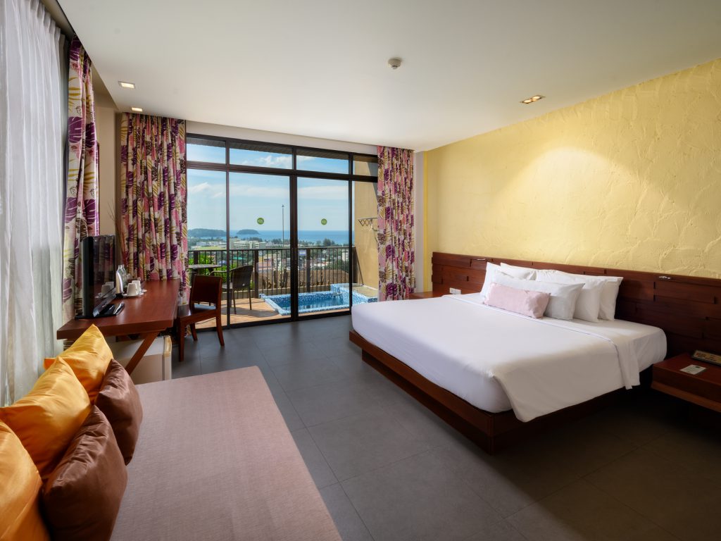 Deluxe Jacuzzi Sea View Room
